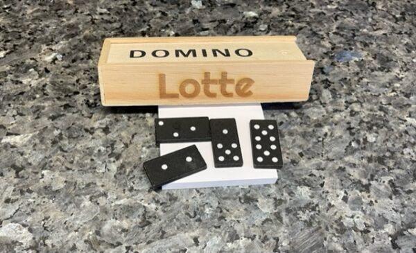 Domino doosje