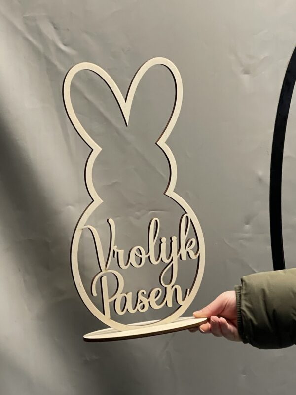 Paashaas op voet