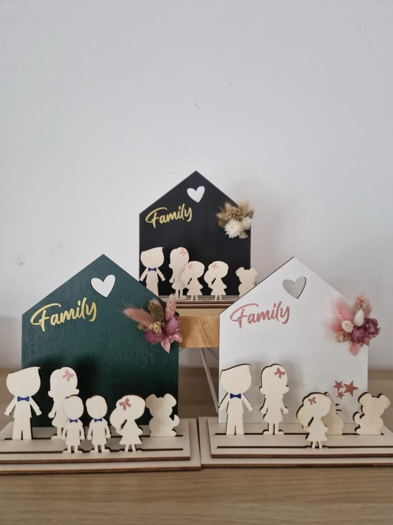 Familie huisje met poppetjes